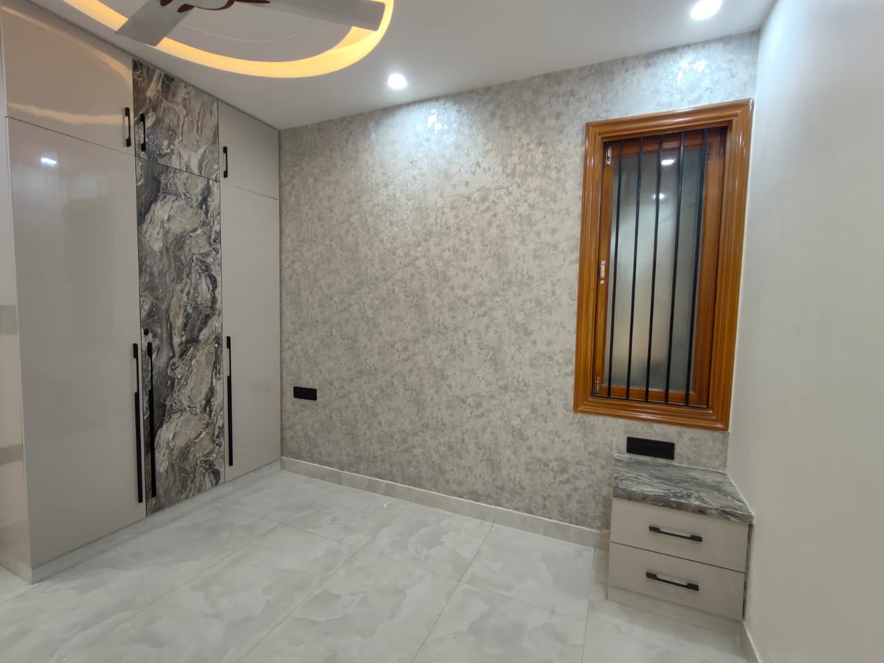 Premium 4 BHK Builder Floor for Sale in Bhagbati Extension Dwarka Mor in Bhagbati extension Dwarka mor